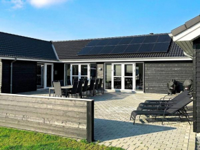 Premium Holiday Home in Gren with Whirlpool, Grenå